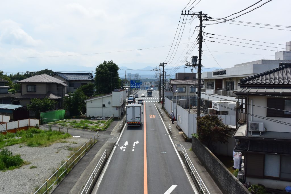 歩道橋より西（令和元年６月２６日）