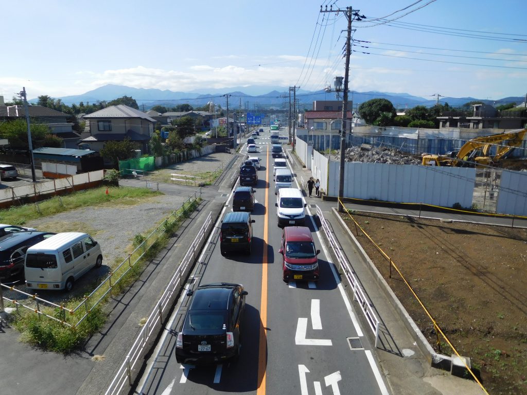 歩道橋より西（令和元年１１月９日）
