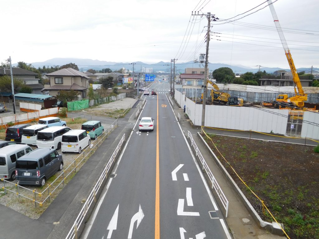 歩道橋より西（令和元年１１月１３日）
